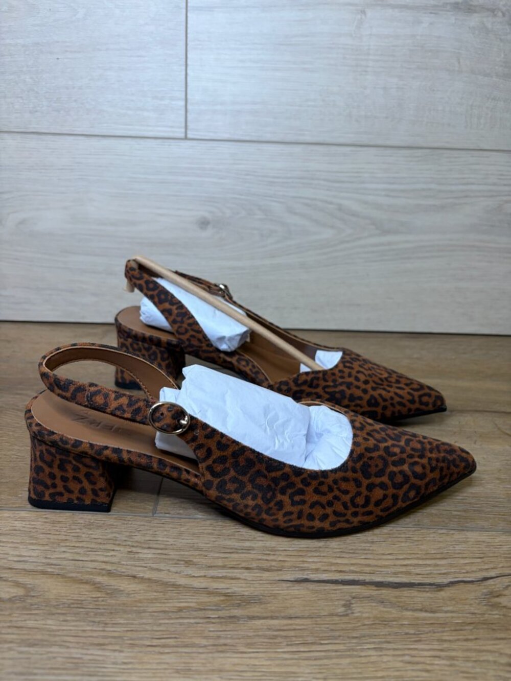 Naturalizer Anya Pointed Slingback Heels Chestnut Leopard Size 6M